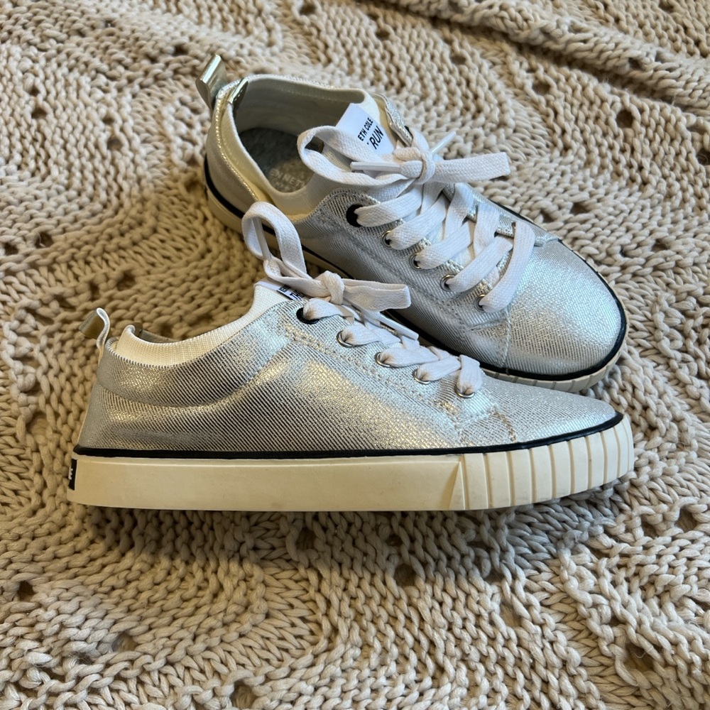 Kenneth Cole Kids Metallic Silver Sneakers